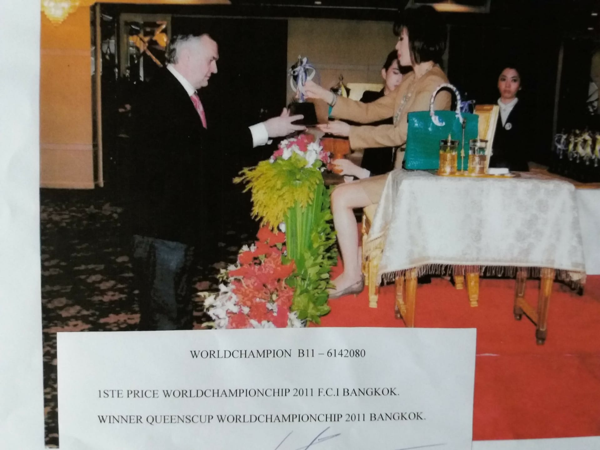 BE13-6052149 DİŞİ / ORJ DE RIJCK WALTER KARDESİ  1. PRİZE WORLD CHAMPION BANGKOK